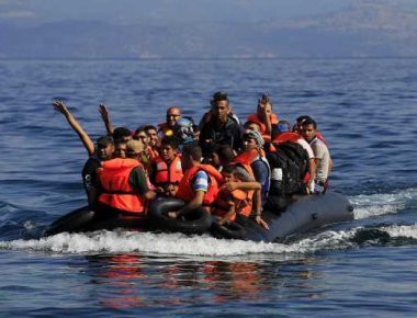 Δεκατρείς νέες αφίξεις μεταναστών και προσφύγων στα νησιά του Αιγαίου